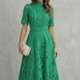 Carla | Vestido Elegante Midi de Renda