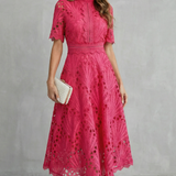 Carla | Vestido Elegante Midi de Renda