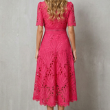 Carla | Vestido Elegante Midi de Renda