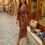 Isadora | vestido midi elegante com um padrão intemporal encantador