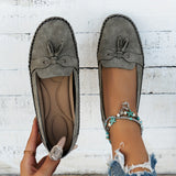 Nadine - Loafers Clássicos com Detalhe em Franja