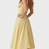 Carolina - Vestido Floral com Corpete Ajustado